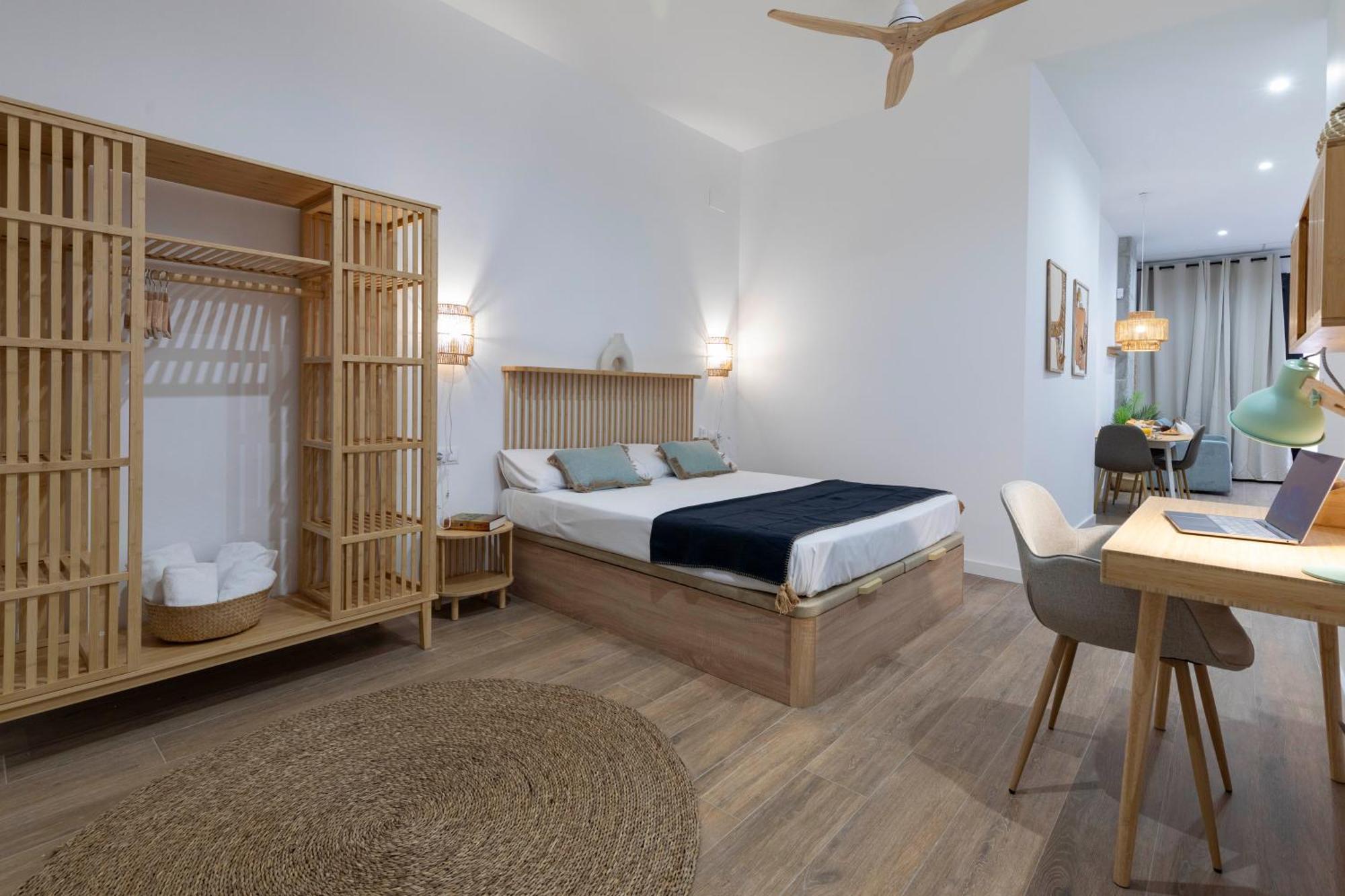 Travel Habitat Mediterranean Suites Βαλένθια Εξωτερικό φωτογραφία