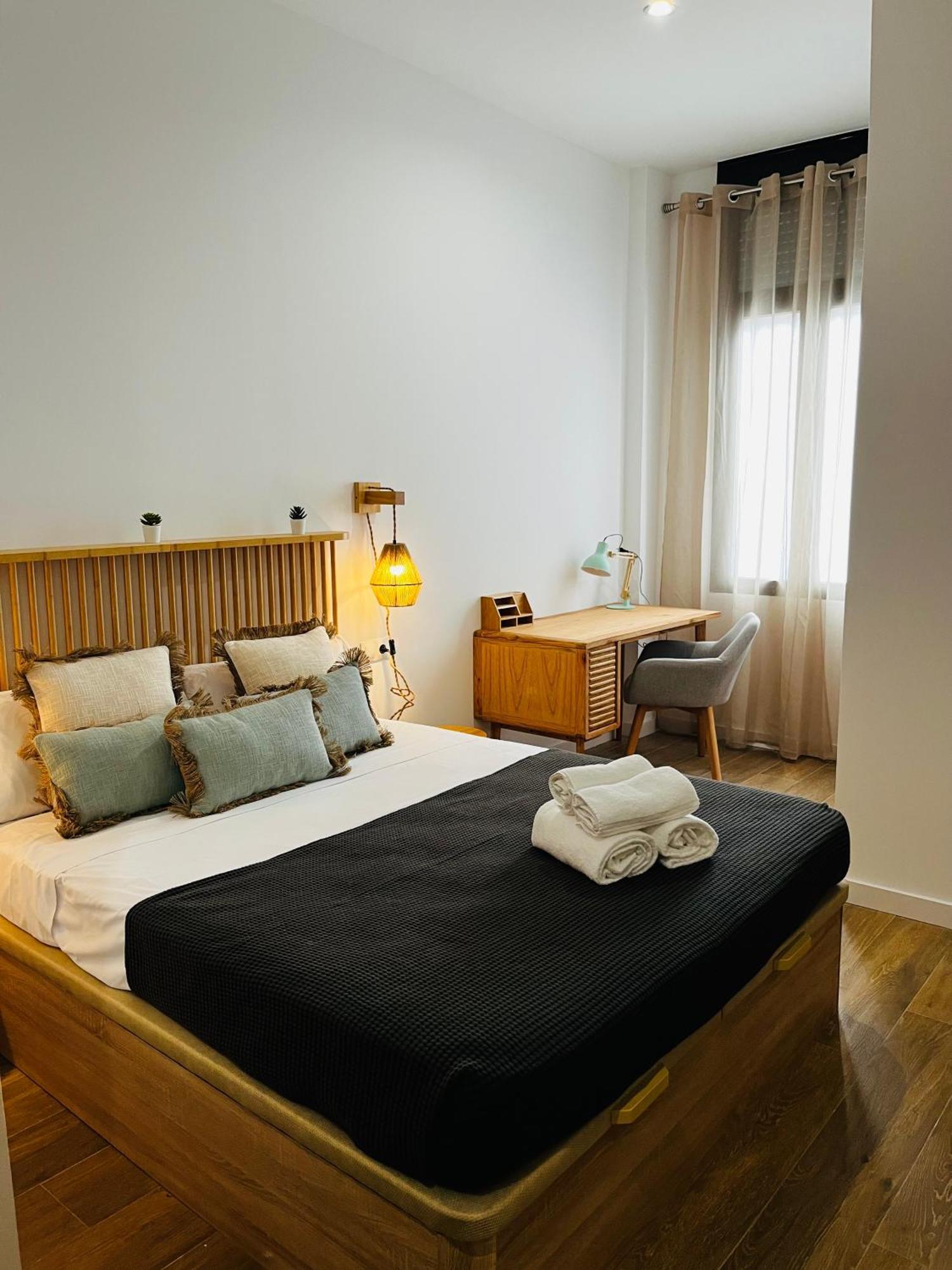 Travel Habitat Mediterranean Suites Βαλένθια Εξωτερικό φωτογραφία