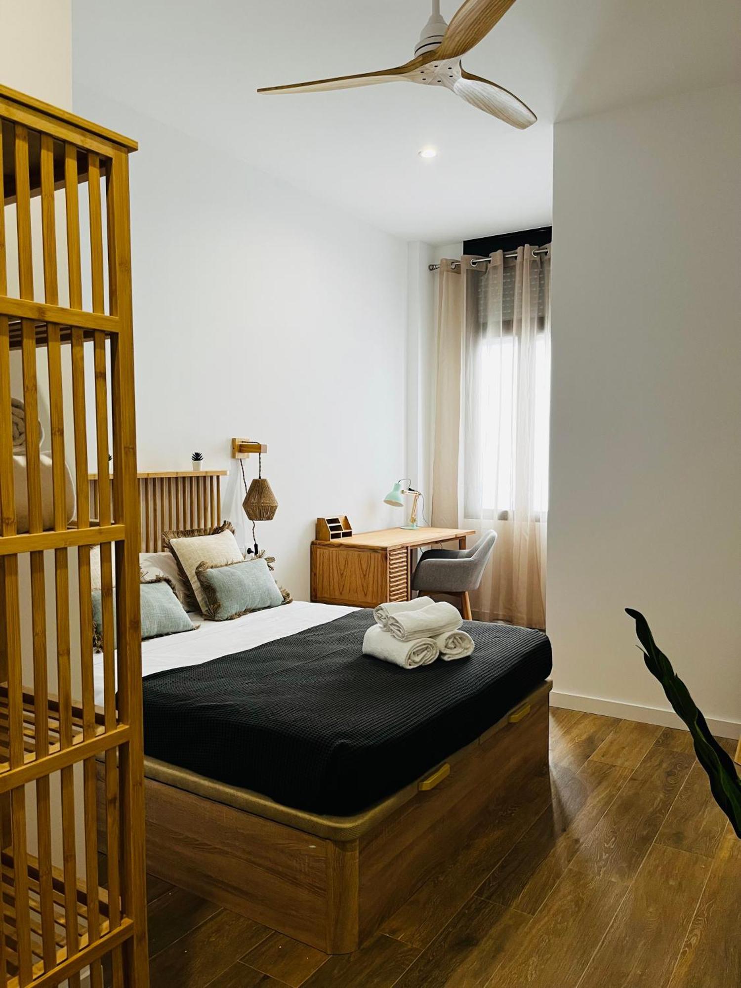 Travel Habitat Mediterranean Suites Βαλένθια Εξωτερικό φωτογραφία