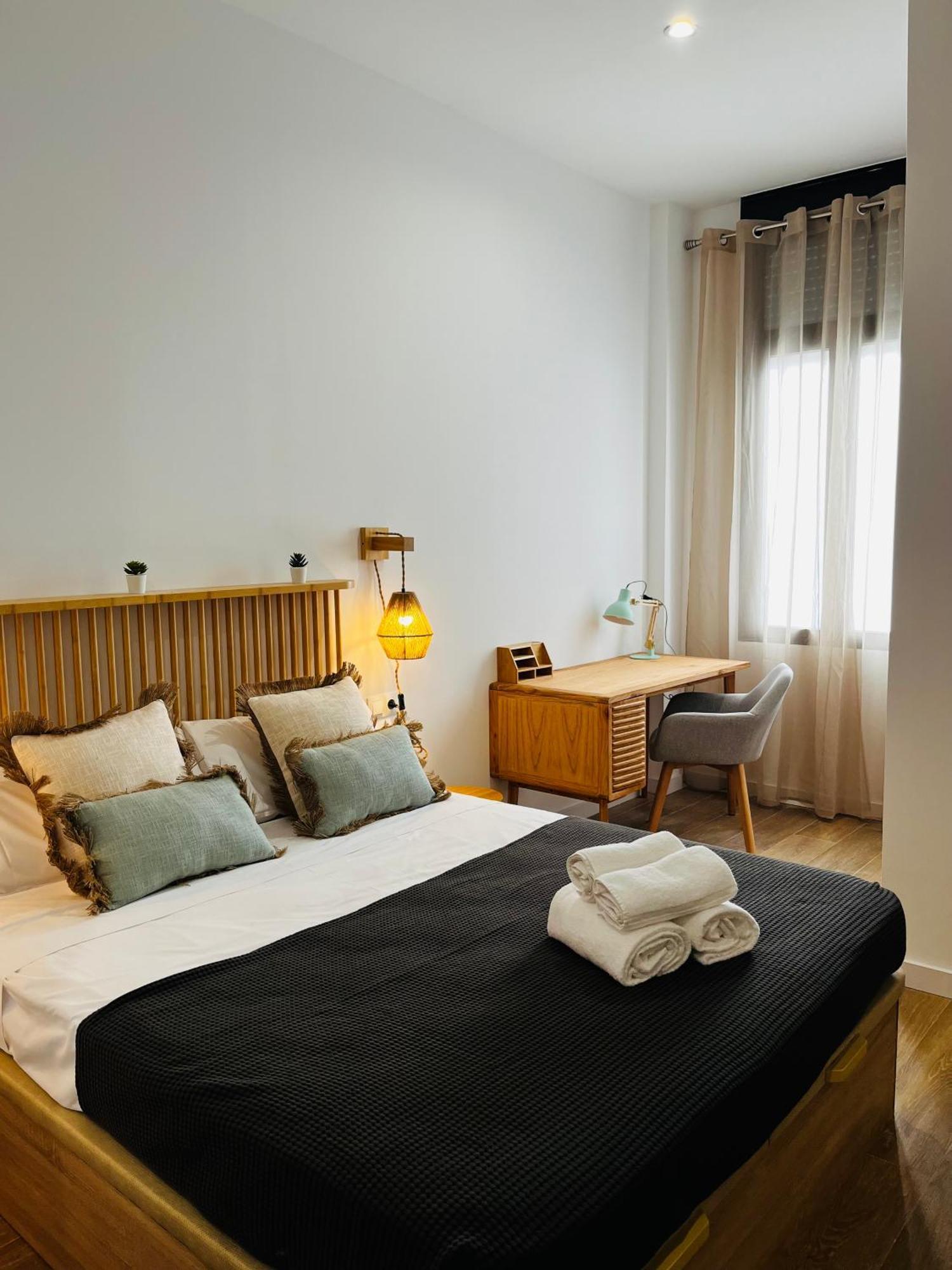 Travel Habitat Mediterranean Suites Βαλένθια Εξωτερικό φωτογραφία