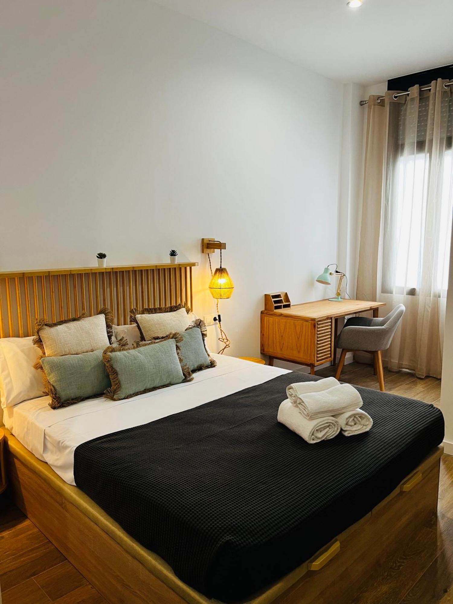 Travel Habitat Mediterranean Suites Βαλένθια Εξωτερικό φωτογραφία