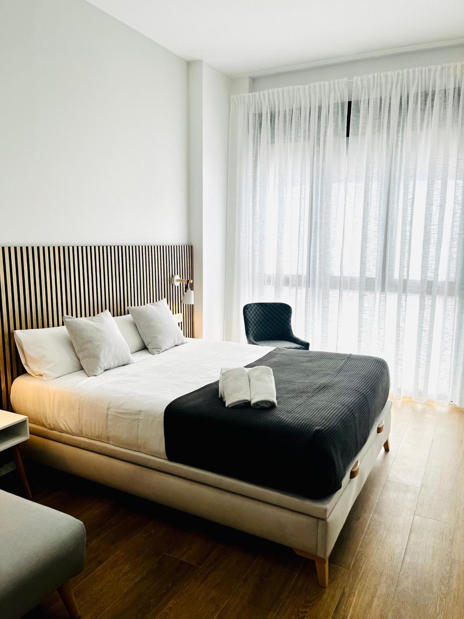 Travel Habitat Mediterranean Suites Βαλένθια Εξωτερικό φωτογραφία