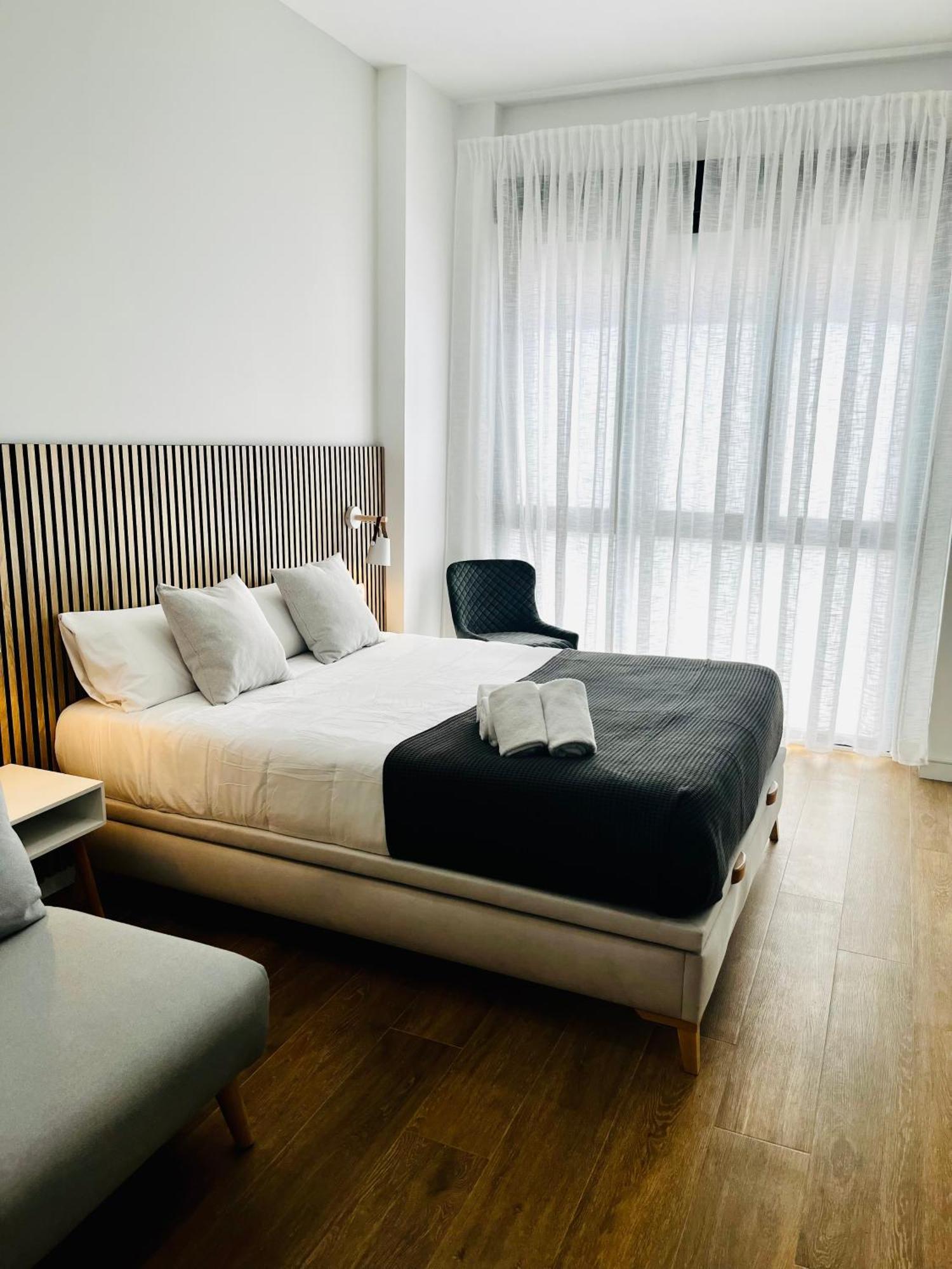 Travel Habitat Mediterranean Suites Βαλένθια Δωμάτιο φωτογραφία