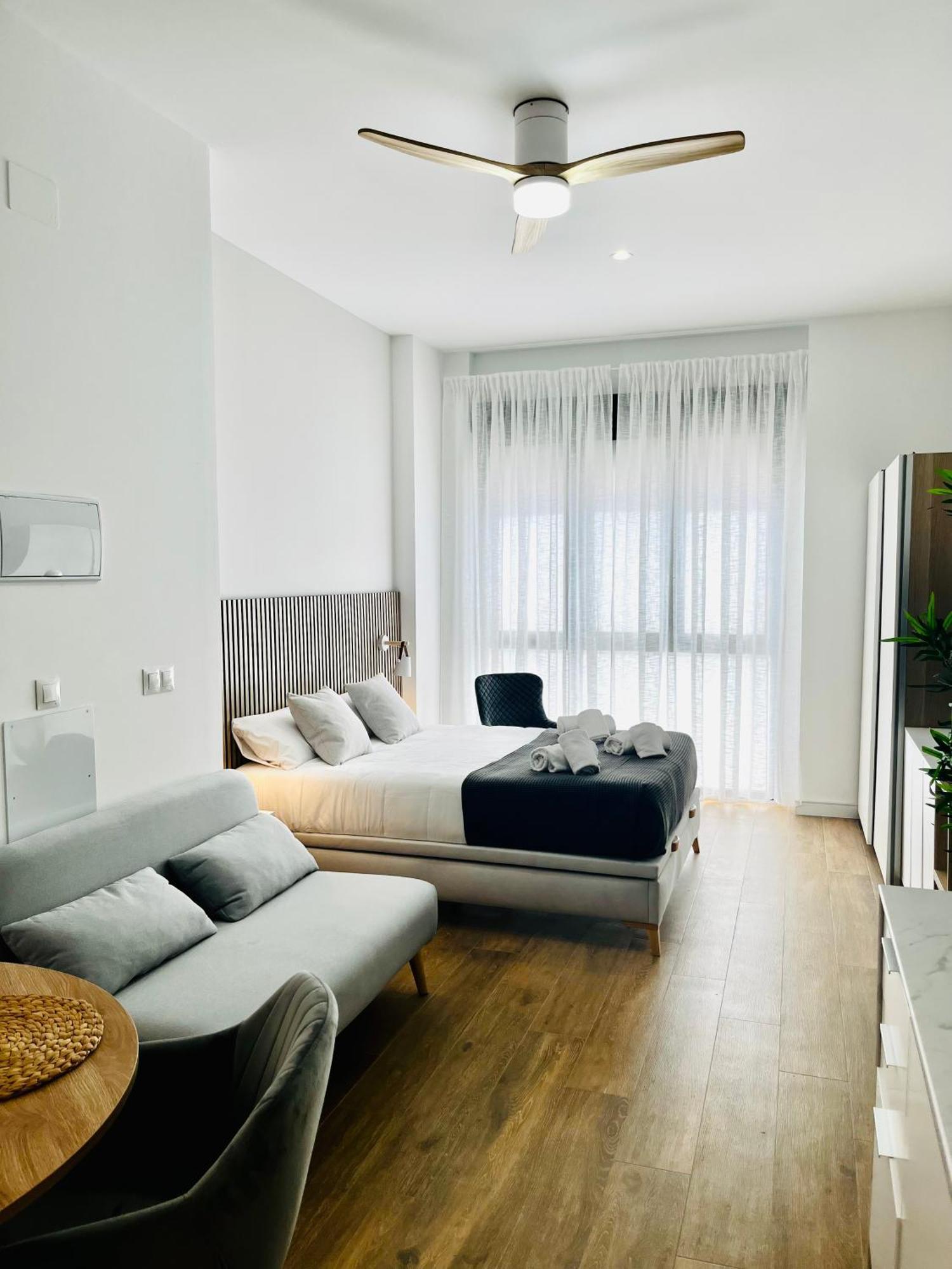 Travel Habitat Mediterranean Suites Βαλένθια Εξωτερικό φωτογραφία
